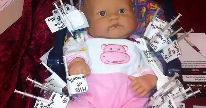 Anti-Vaxxers Think They Debunked Vaccines With This Meme, Instead, 19 People Point Out Everything That's Wrong With It