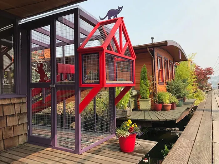 Cat Patios, Known As Catios, Are The Latest Way To Spoil Your Beloved Kitty (30 Pics)