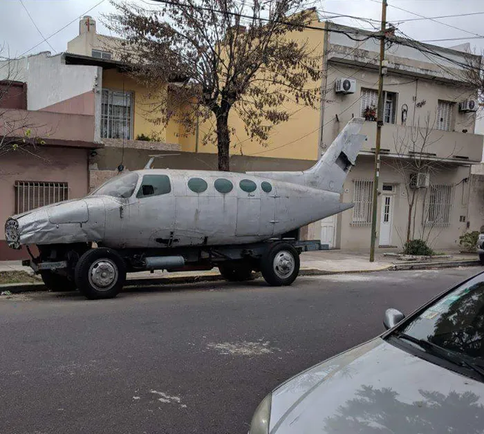 1982: Apuesto a que algún día tendremos coches voladores. 2019: