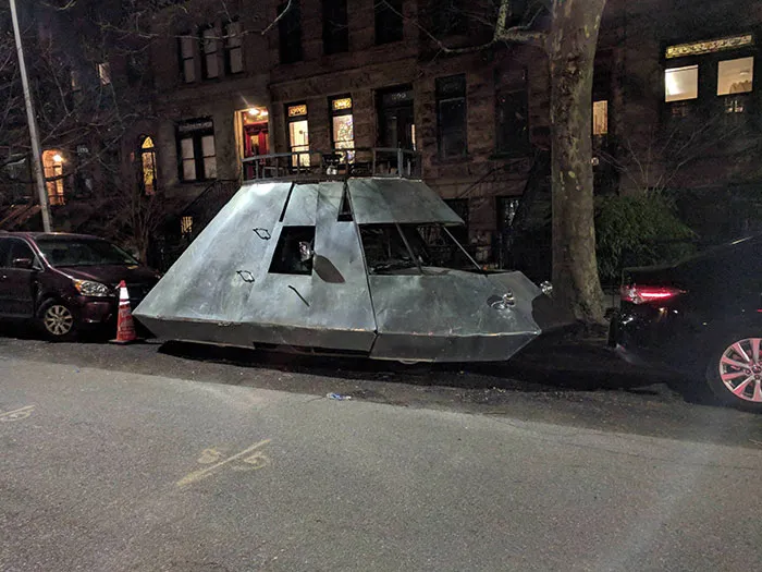 Encontrado en Crown Heights. ¿Esta cosa es legal en la calle?