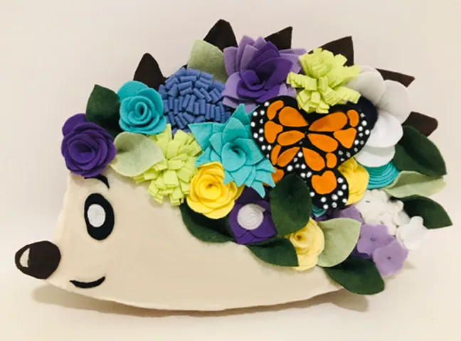 I Started Making Flowers Out Of Felt Because My Pets Always Eat And/Or Destroy Real Ones