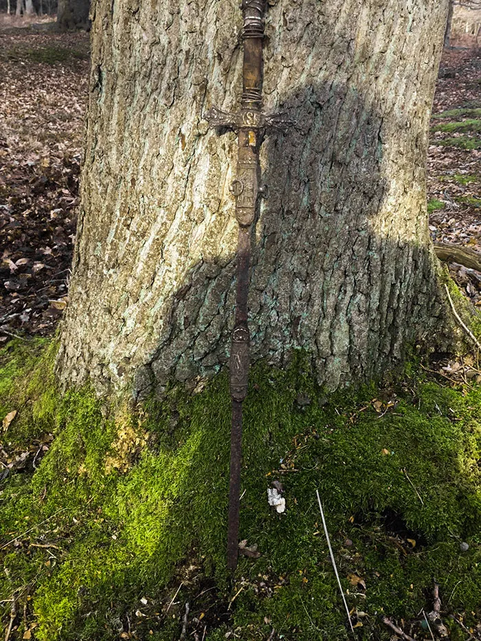 Espada encontrada en el bosque de Epping, Inglaterra