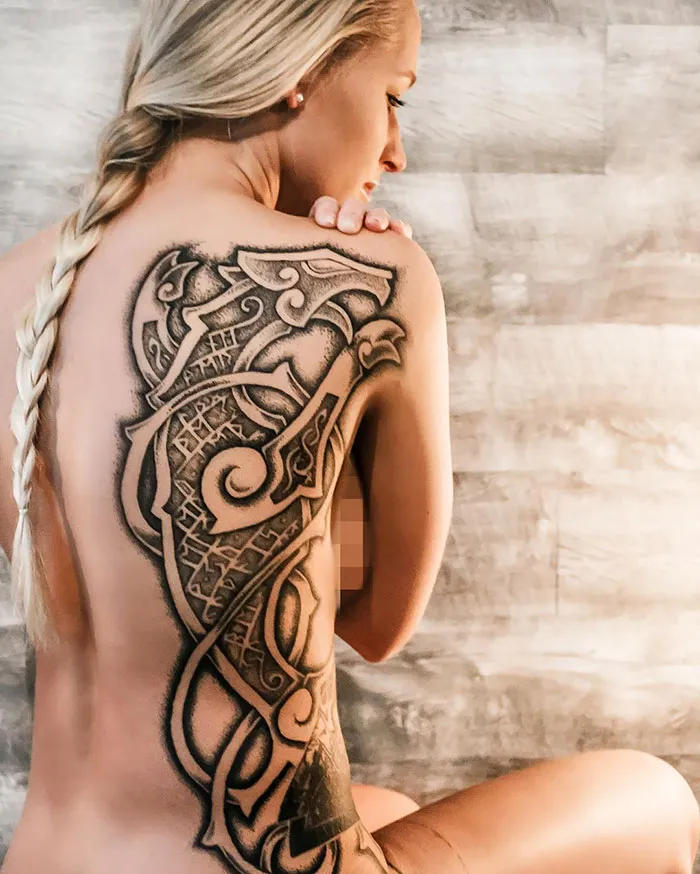 30 Tatuajes vikingos brutales