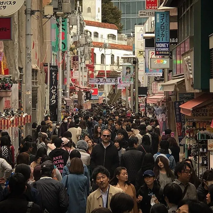 Alto en Japón