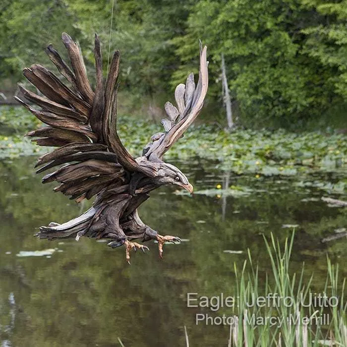 30 Amazing Wood Sculptures Made From The Pieces Found On Beaches