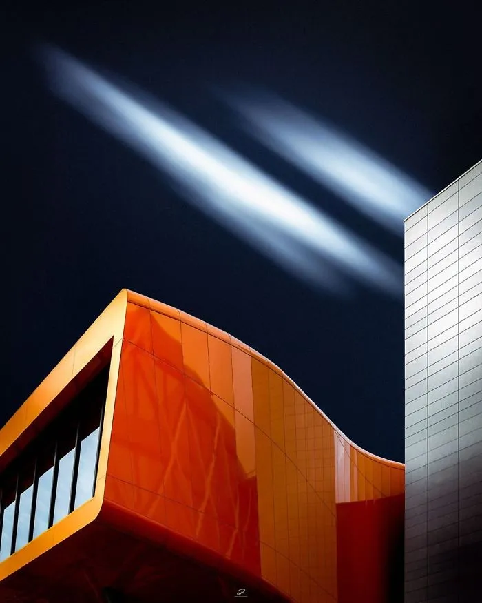 I Look For Stillness In A Busy World And Here Are My 14 Architectural Photos