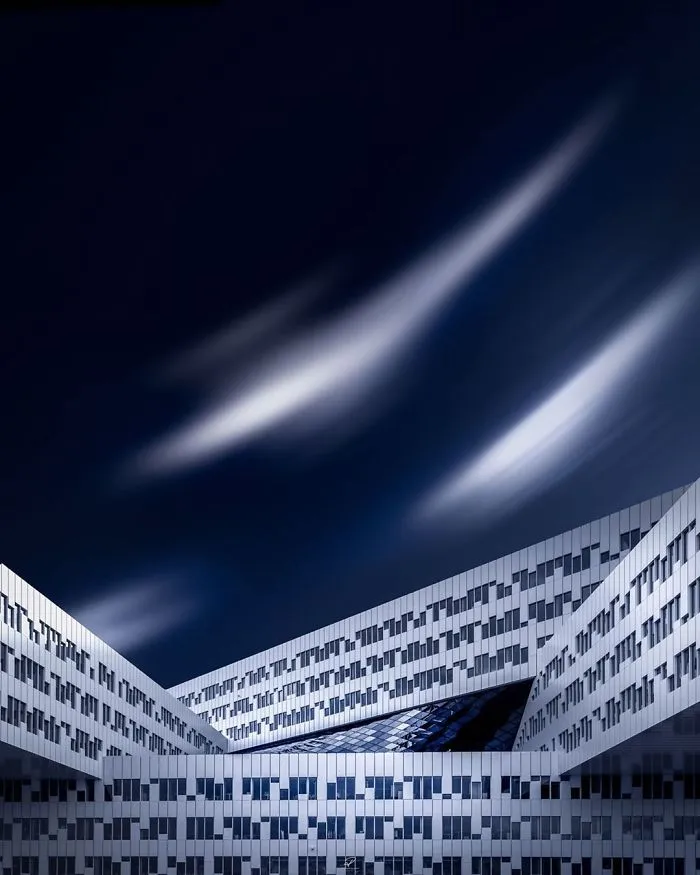 I Look For Stillness In A Busy World And Here Are My 14 Architectural Photos