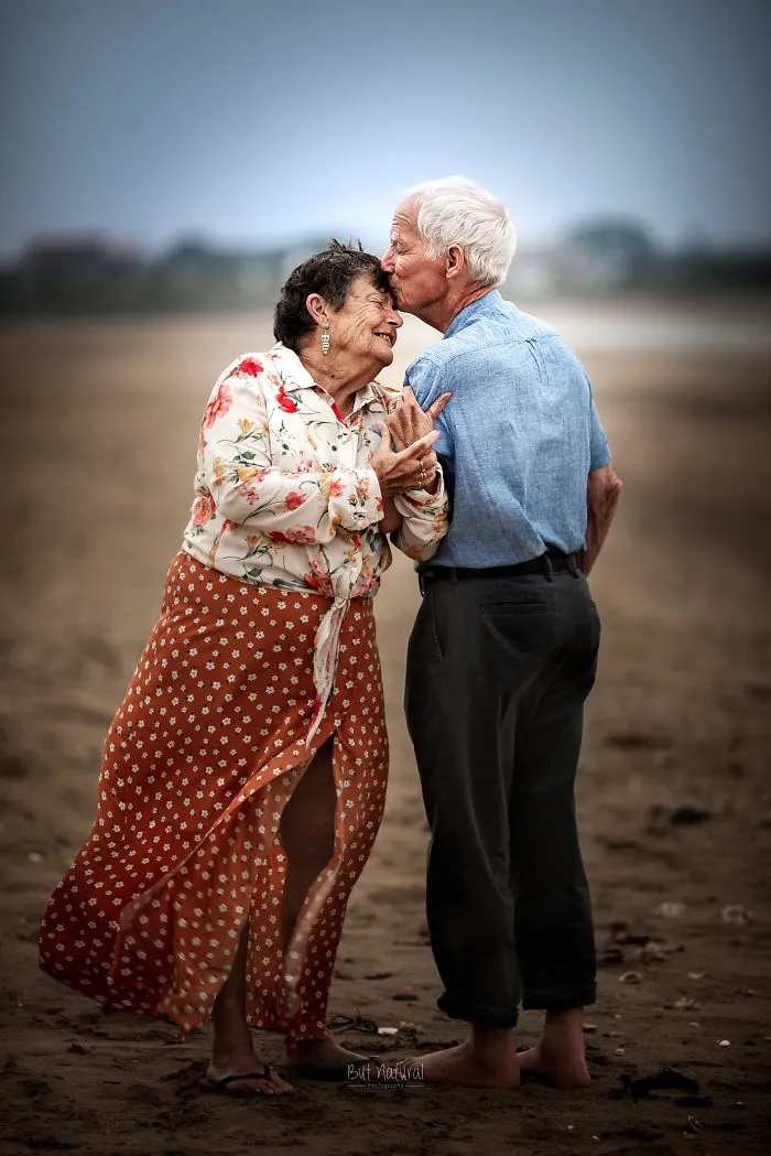 I Asked Elderly Couples To Pose For Engagement-Style Photos, And Here Is How True Love Looks