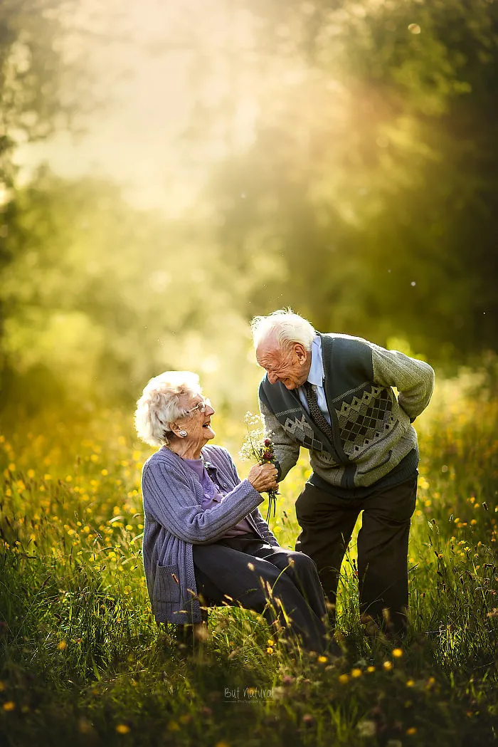 I Asked Elderly Couples To Pose For Engagement-Style Photos, And Here Is How True Love Looks