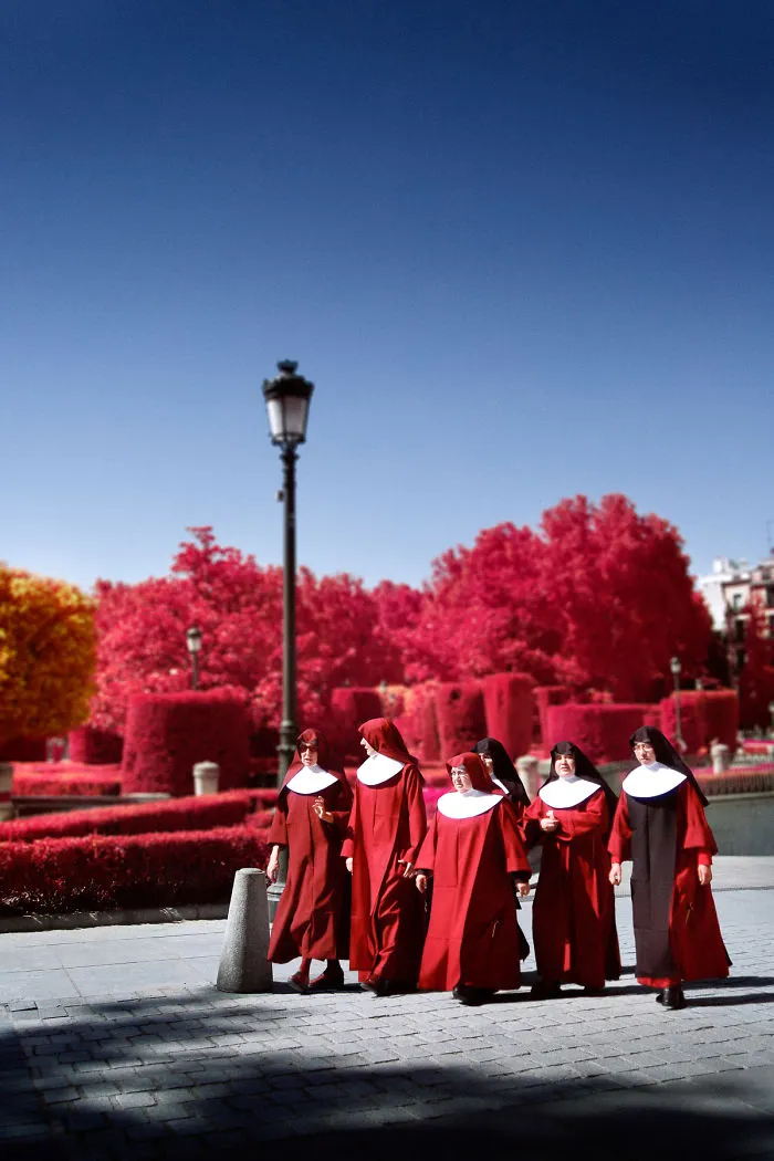 My 22 Pics Of Madrid That I Captured Using Infrared Photography