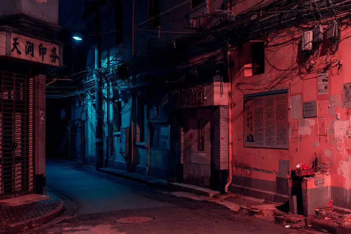 “Shikumen” Lane Houses Are Being Torn Down Across Shanghai, And I Wanted To Capture These Historic Streets Before It Was Too Late (22 Pics)