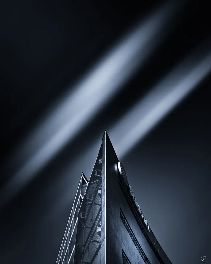 I Look For Stillness In A Busy World And Here Are My 14 Architectural Photos