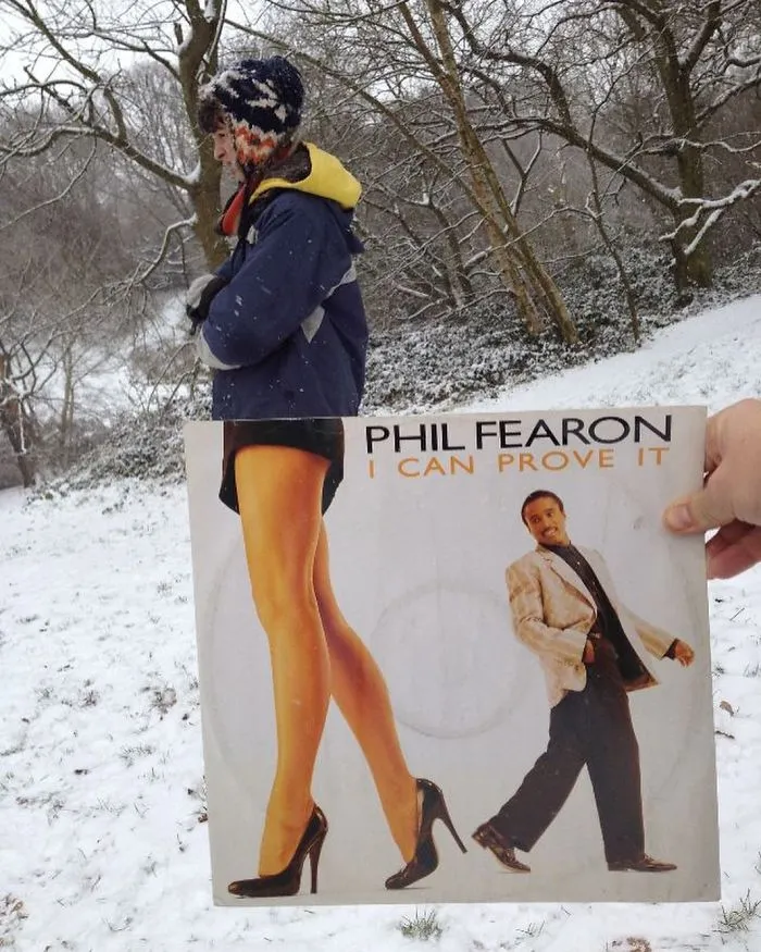 People Blend Themselves In With Vinyl (73 Pics)
