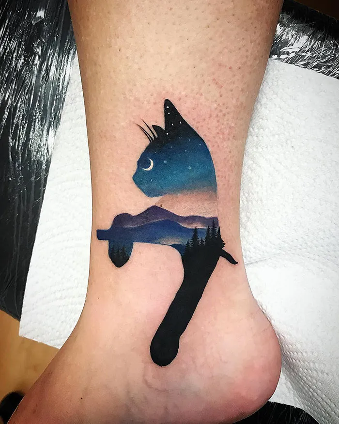 40 People Who Got Absolutely Awesome Cat Tattoos
