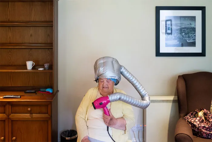 'Not A Wedding Photographer' Captures The Chaos Of People's Special Day (30 Funny Pics)