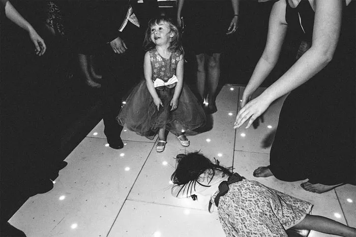 'Not A Wedding Photographer' Captures The Chaos Of People's Special Day (30 Funny Pics)