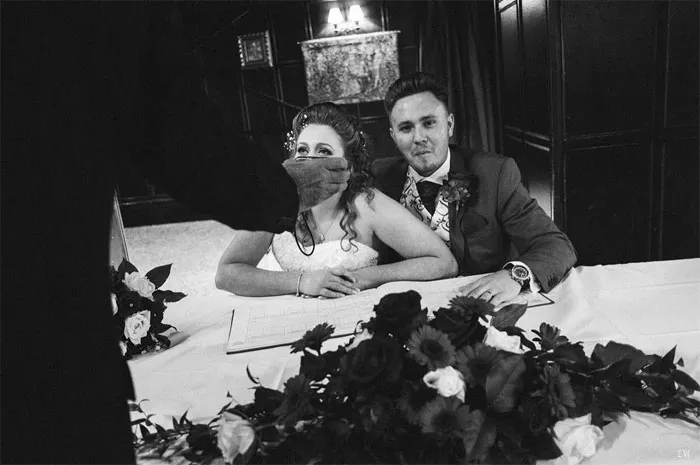 'Not A Wedding Photographer' Captures The Chaos Of People's Special Day (30 Funny Pics)