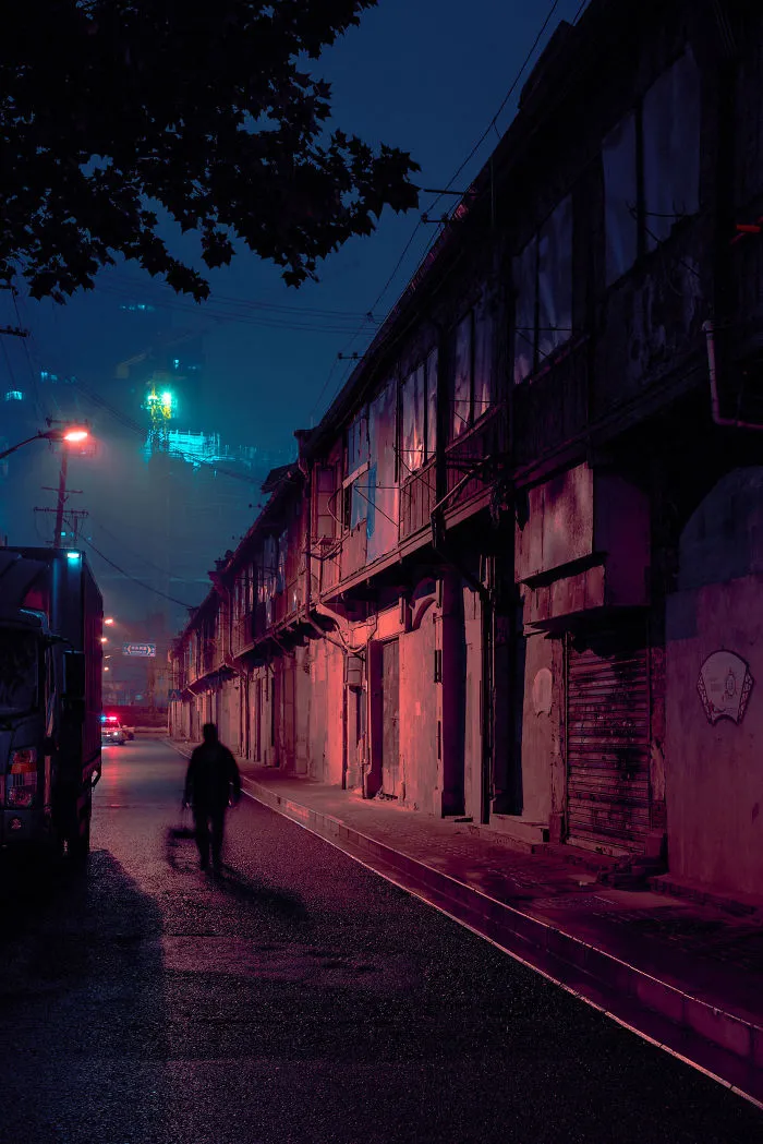 “Shikumen” Lane Houses Are Being Torn Down Across Shanghai, And I Wanted To Capture These Historic Streets Before It Was Too Late (22 Pics)