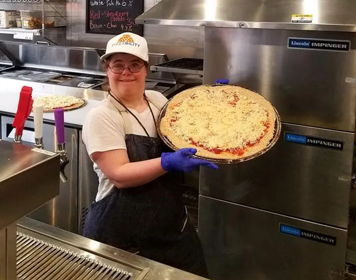 People Make Fun Of Special Needs Workers At Pizzability, Heartbroken Woman Asks People For Help