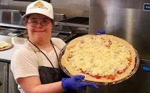 People Make Fun Of Special Needs Workers At Pizzability, Heartbroken Woman Asks People For Help