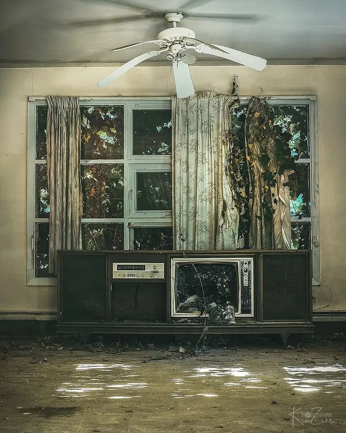 The Haunting Beauty Of Abandoned Places By Photographer, Kim Zier (94 Pics)