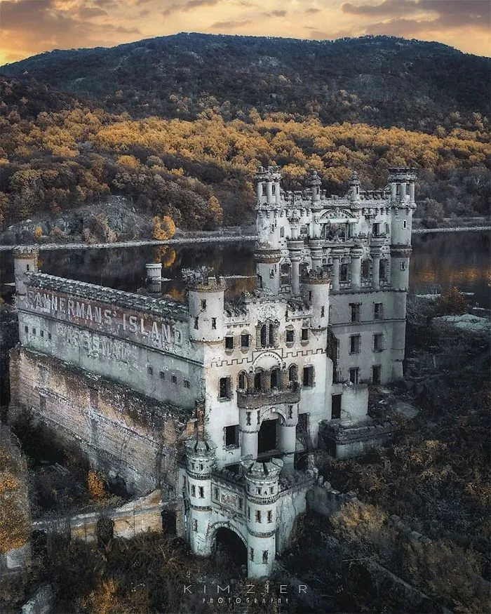 The Haunting Beauty Of Abandoned Places By Photographer, Kim Zier (94 Pics)