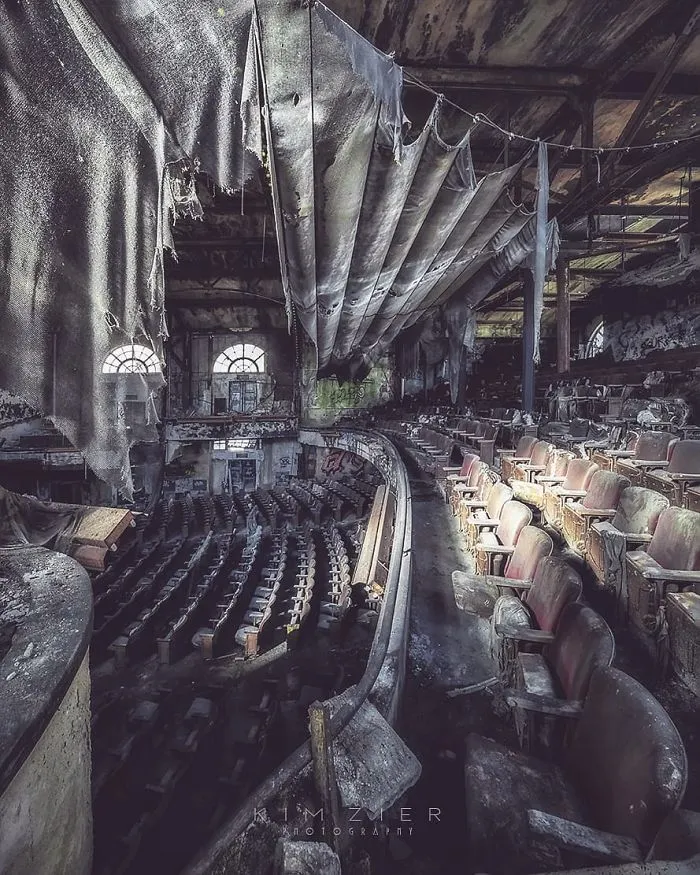 The Haunting Beauty Of Abandoned Places By Photographer, Kim Zier (94 Pics)