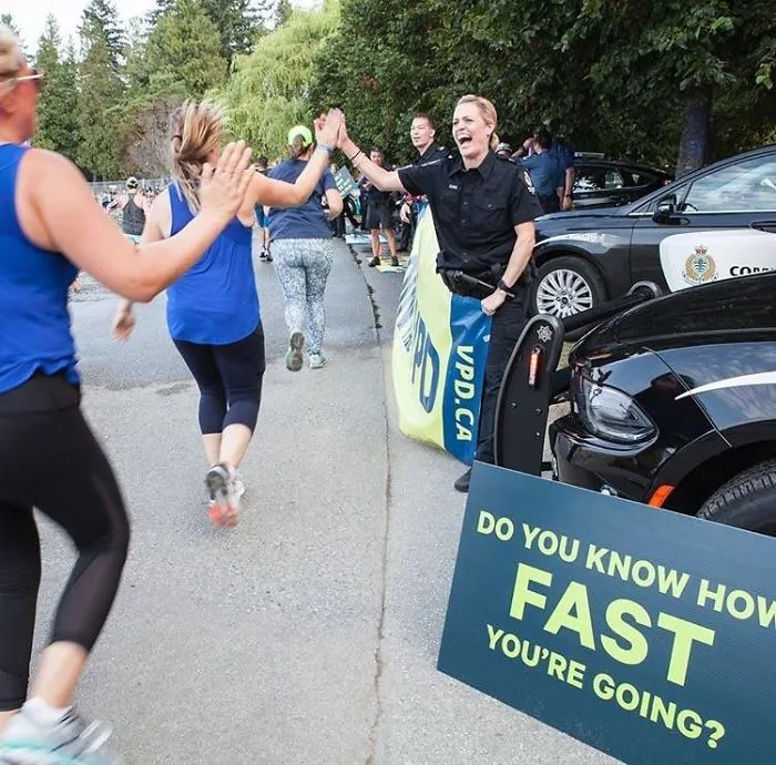 Policías en una maratón canadiense