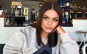 ‘Instagram vs. Reality’ Exposes The Truth About Those Unrealistically ‘Perfect’ Pics (30 New Pics)