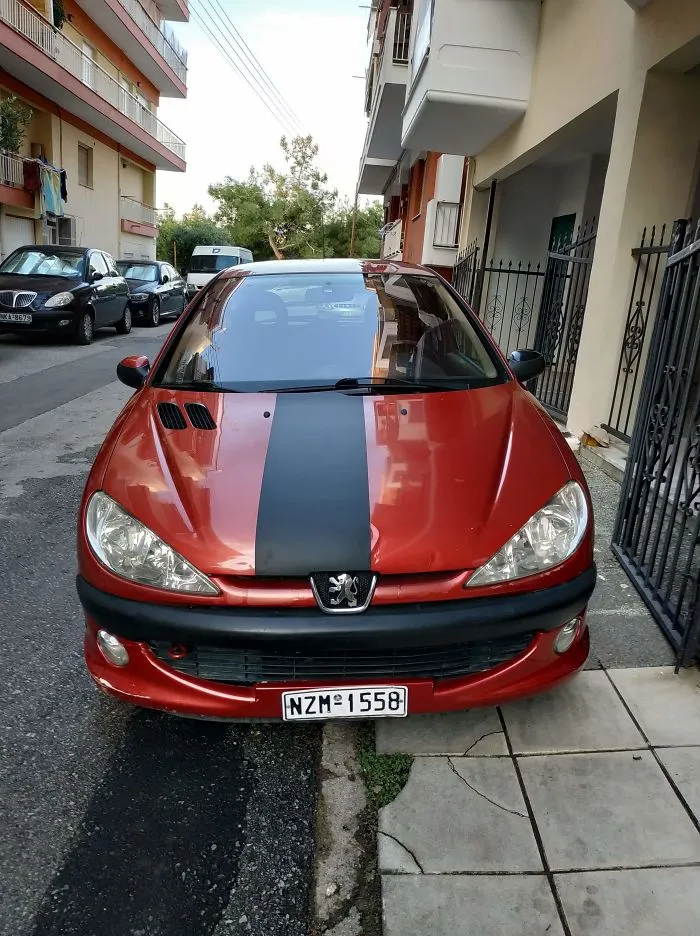 La raya del coche