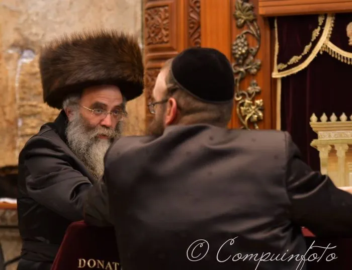 Jew Debate At The Western Wall