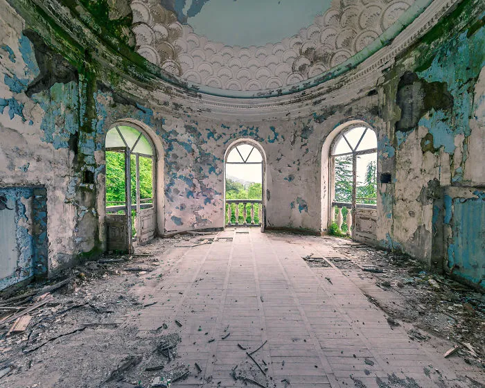 Colors Of Decay