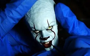 Sculpting Pennywise From It Chapter 2(2019) - 1:6 Scale Timelapse Sculpt And Painting