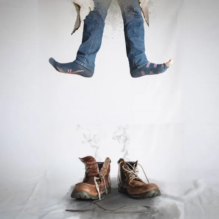 79 Surreal Photo Manipulations By Ben Robins That Challenge Logic