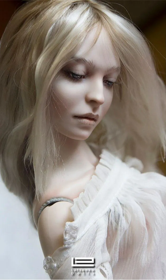 A Couple From Russia Creates Extremely Realistic Dolls (70 Pics)