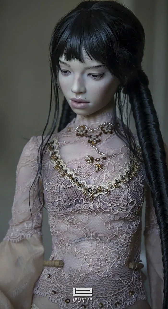 A Couple From Russia Creates Extremely Realistic Dolls (70 Pics)