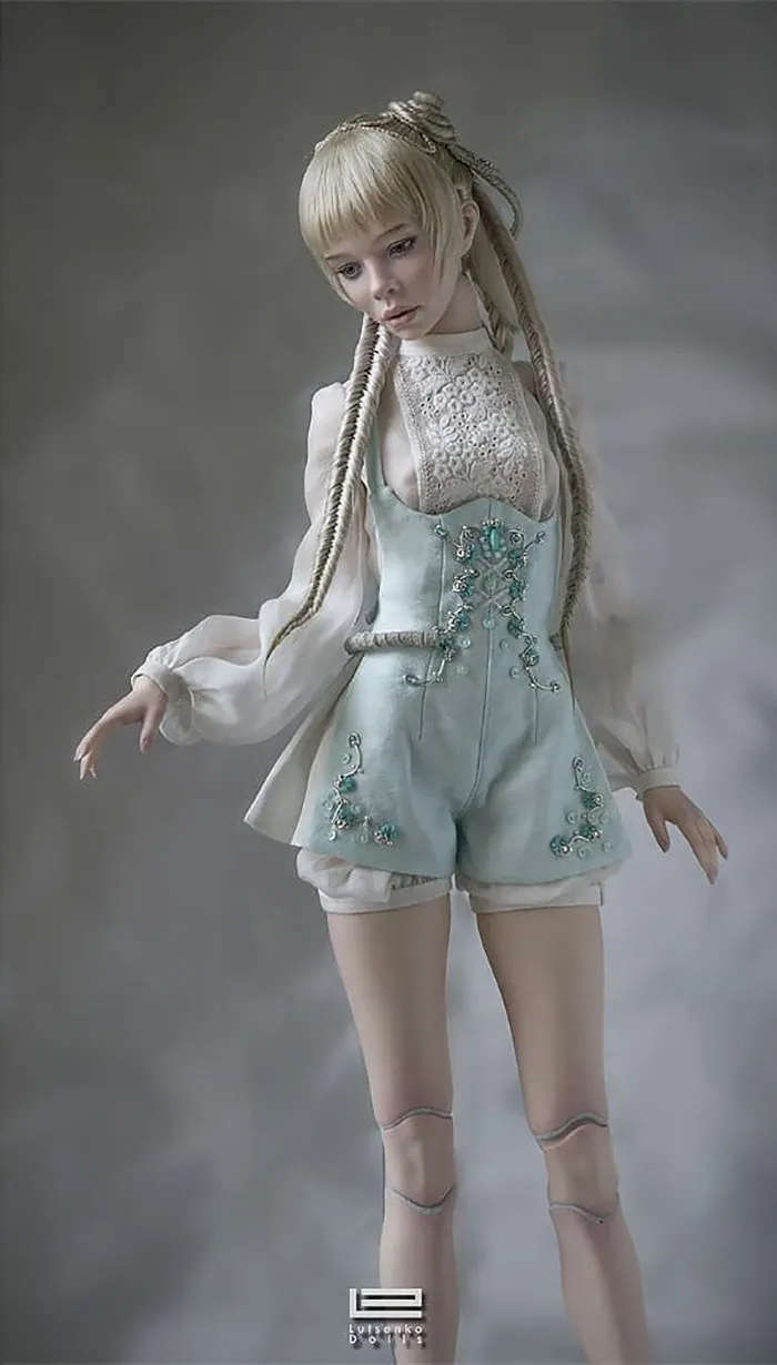 A Couple From Russia Creates Extremely Realistic Dolls (70 Pics)