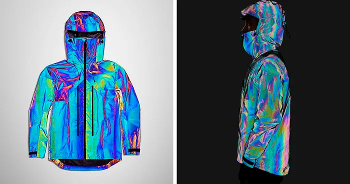 Designers Created A Jacket That Mimics Survival Mechanism Of A Squid And Is Made Of 2 Billion Glass Spheres