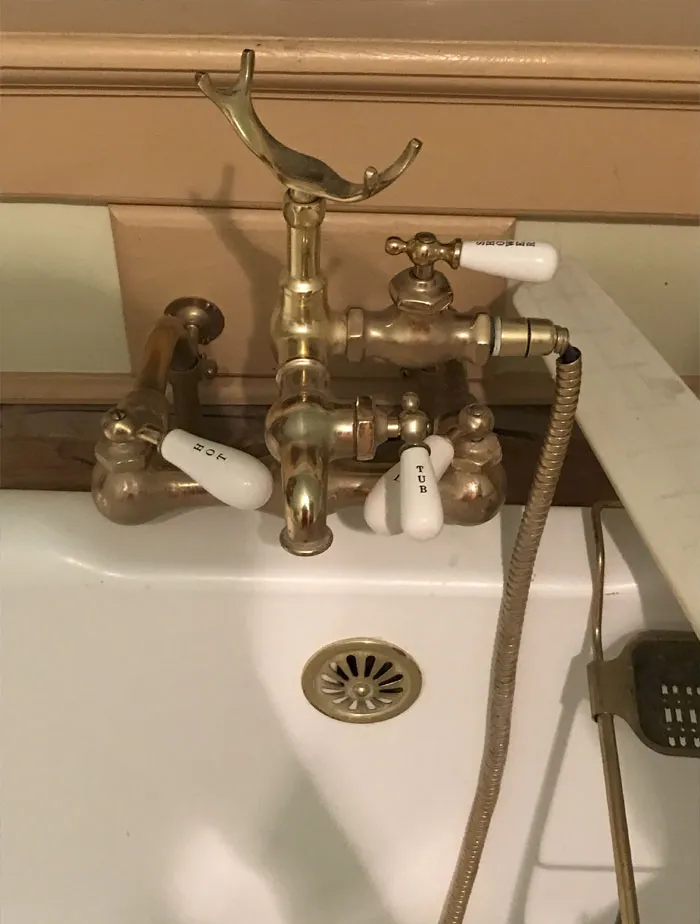 My Friend's Bathtub Handles. I-I Just.....what?