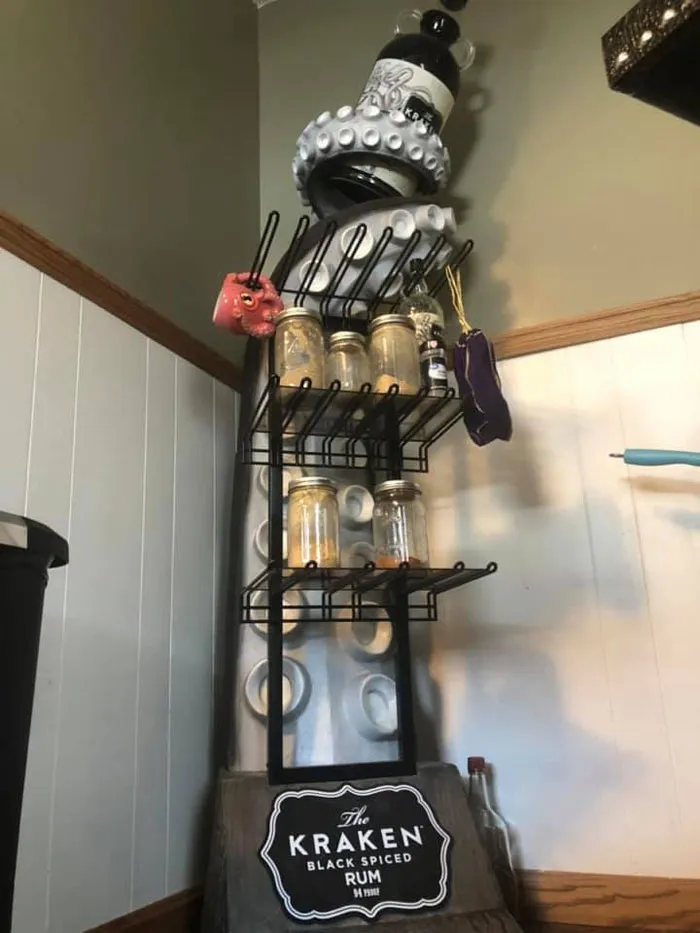 Ahora tengo un estante kraken en la cocina