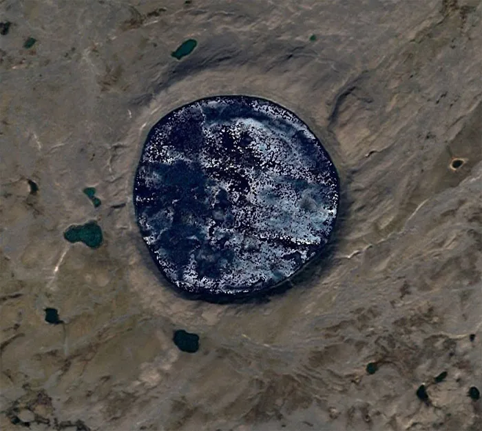 Este hombre comparte 30 de sus descubrimientos más interesantes en Google Earth (Nuevas imágenes)