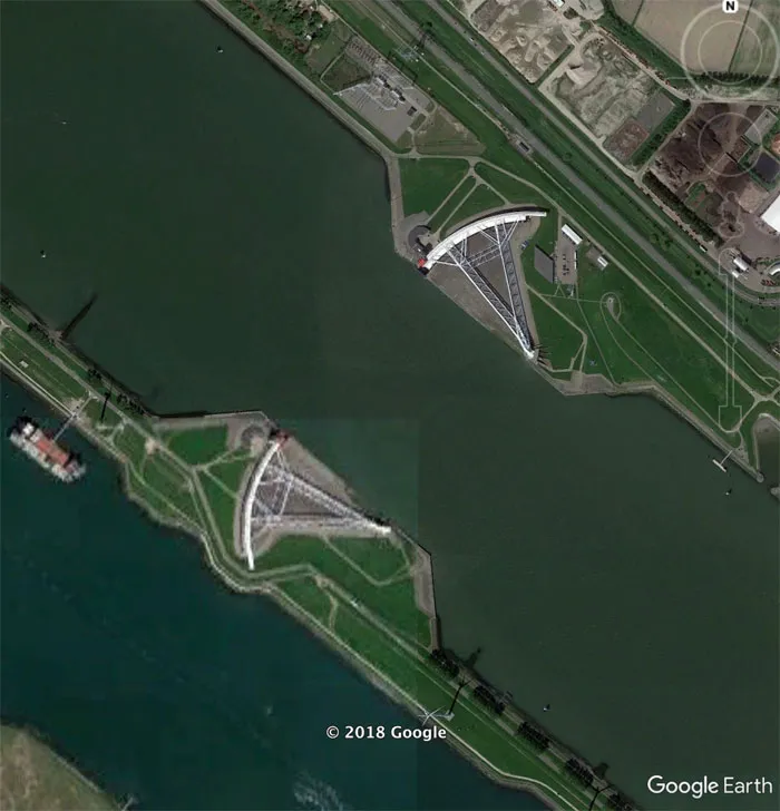 Guy Searches For Interesting Things On Google Earth And Here's 30 Of His Best Finds