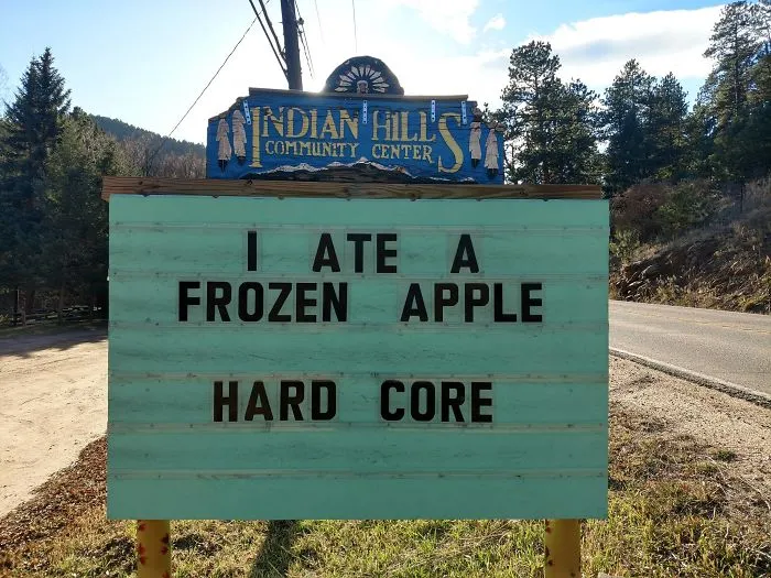 Someone In Colorado Is Putting Out The Funniest Signs Ever, And The Puns Are Priceless (New Pics)