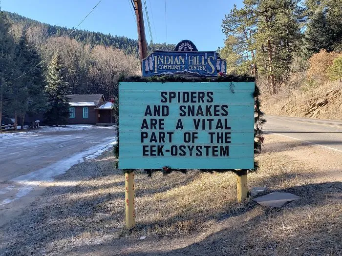 Someone In Colorado Is Putting Out The Funniest Signs Ever, And The Puns Are Priceless (New Pics)