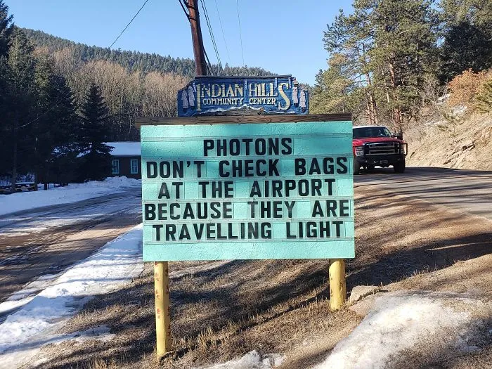 Someone In Colorado Is Putting Out The Funniest Signs Ever, And The Puns Are Priceless (New Pics)