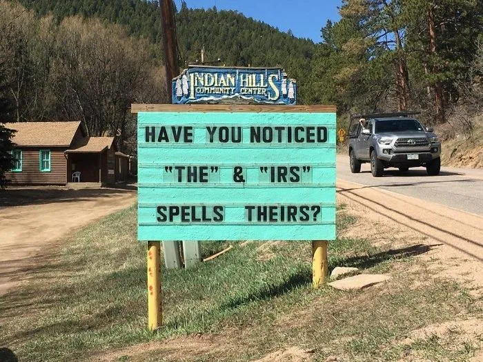 Someone In Colorado Is Putting Out The Funniest Signs Ever, And The Puns Are Priceless (New Pics)