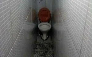 Real Estate Agent Posts 25 Of The Worst Home Design Finds By Her Fellow Agents