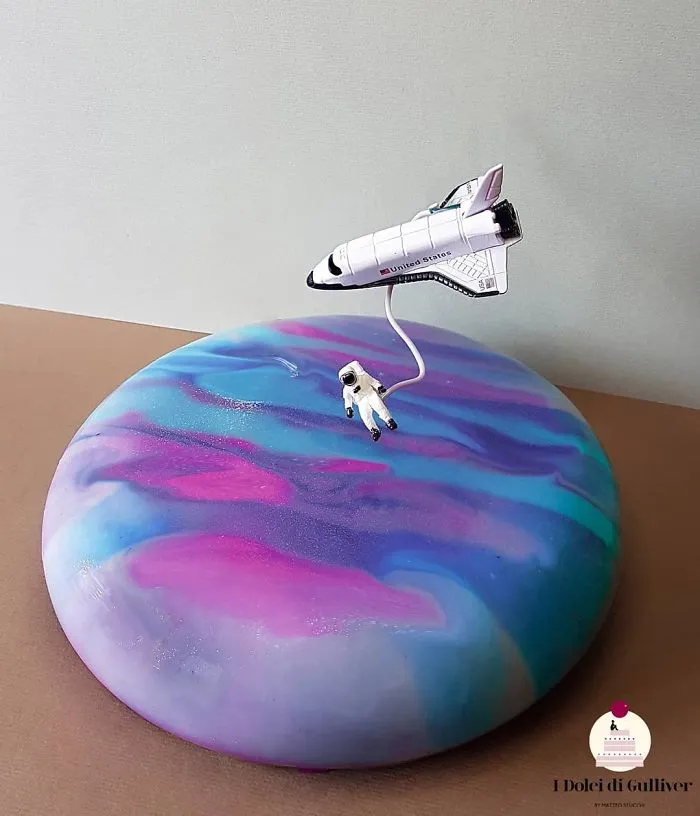 This Pastry Chef Transforms Plain Desserts Into Miniature Worlds And It's Too Sad To Eat