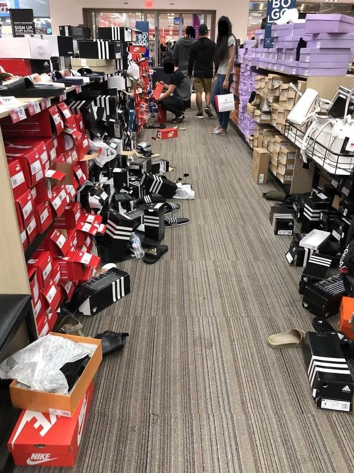 Trashy Customers