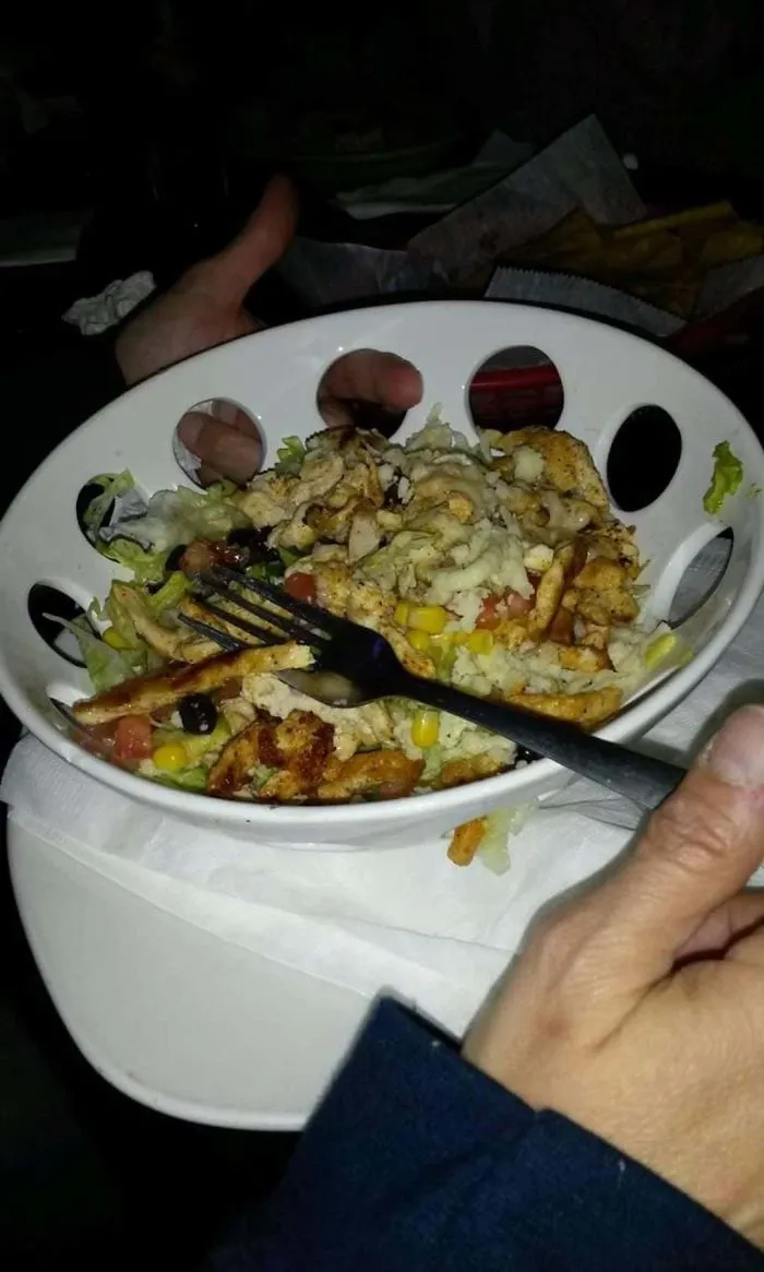 La cena vino en este plato